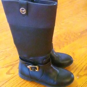 Michael knor boots size 11